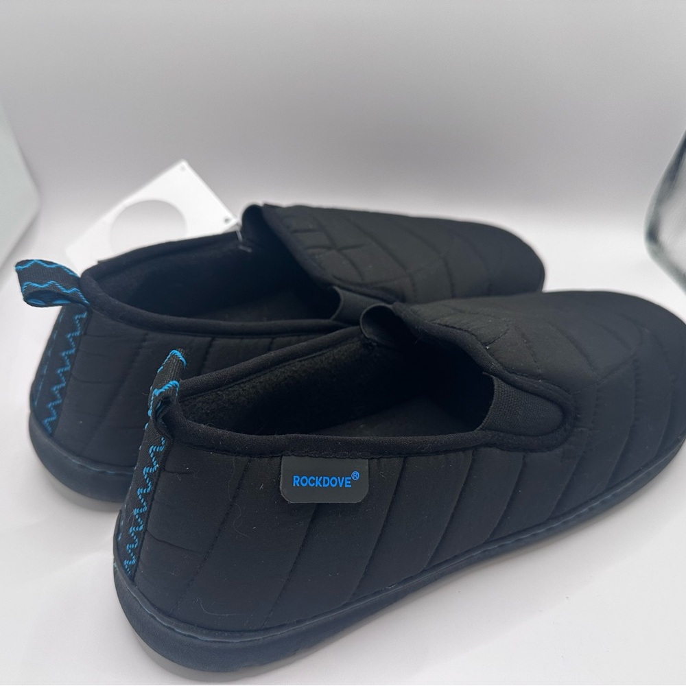 NWT RockDove Quilted Memory Foam Slippers Blk/Blue Men 10